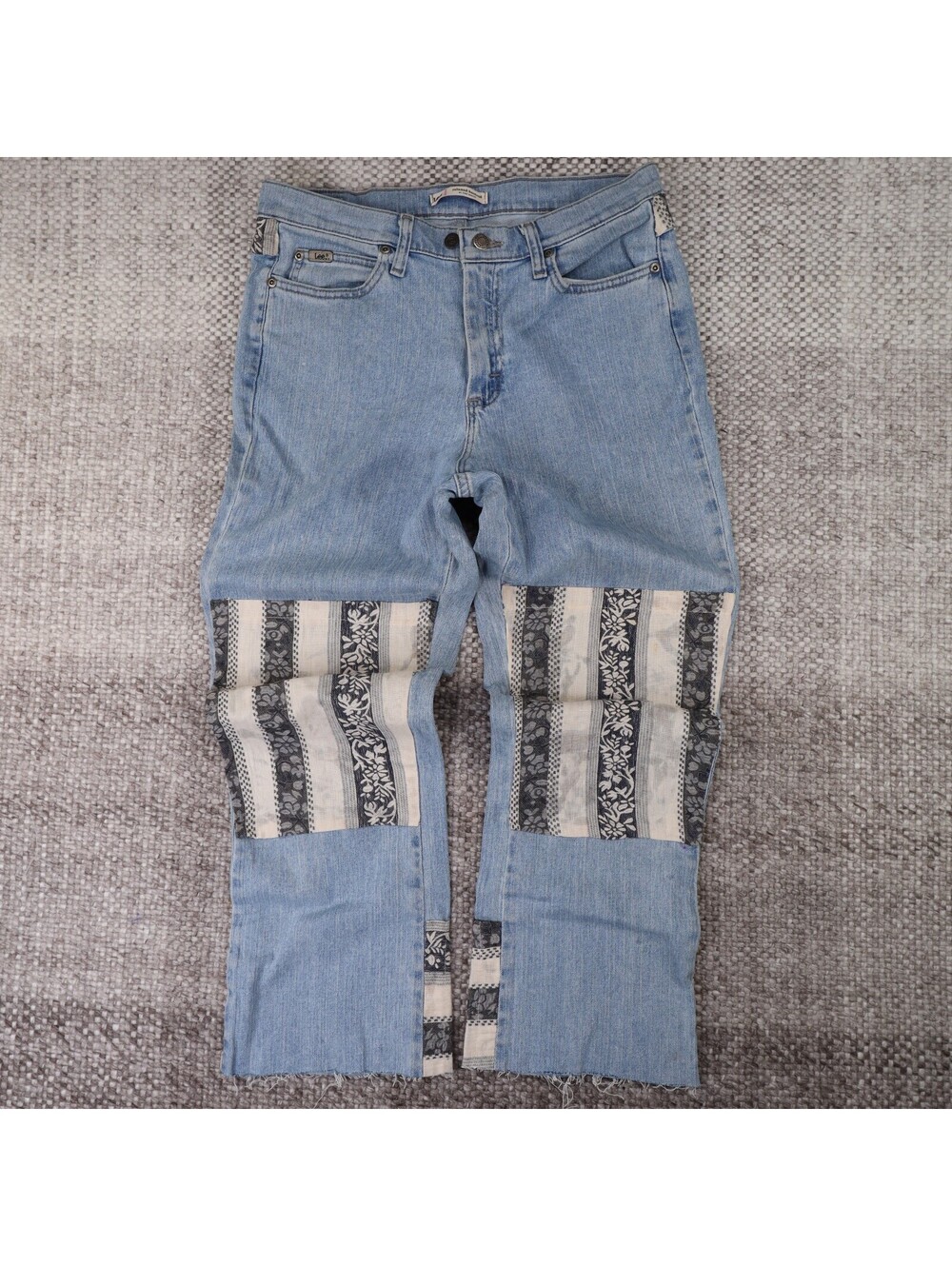 Lee Relaxed Bootcut Jeans Womens 10 Medium Patched Floral Light Wash Fray Denim